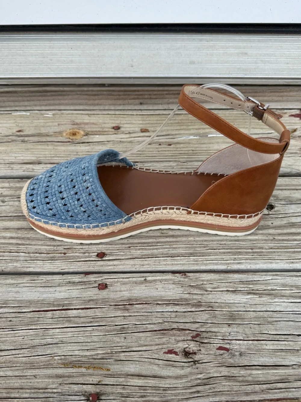 Vince Camuto light blue